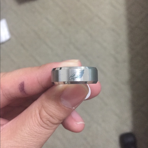 Silver Philadelphia Eagles Ring - Picture 2 of 4